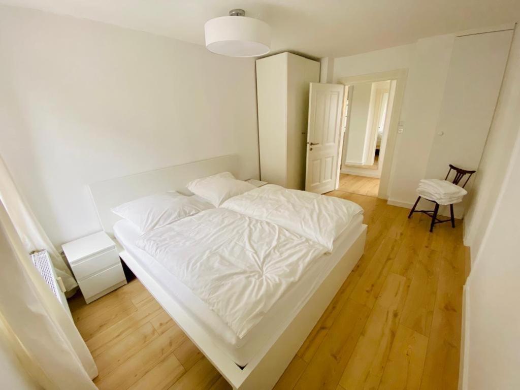 Cute Apartment - Detmold City Center - Large Kitchen, Bath, South Facing Balcony - Free Parking And Wifi Ngoại thất bức ảnh
